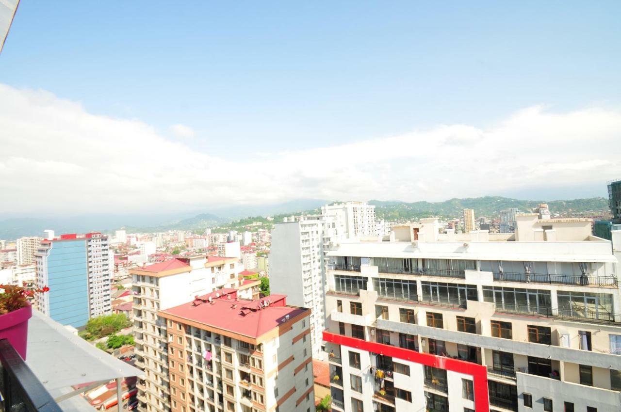 Apartments With A View Of The Trinity Holy Батуми Екстериор снимка
