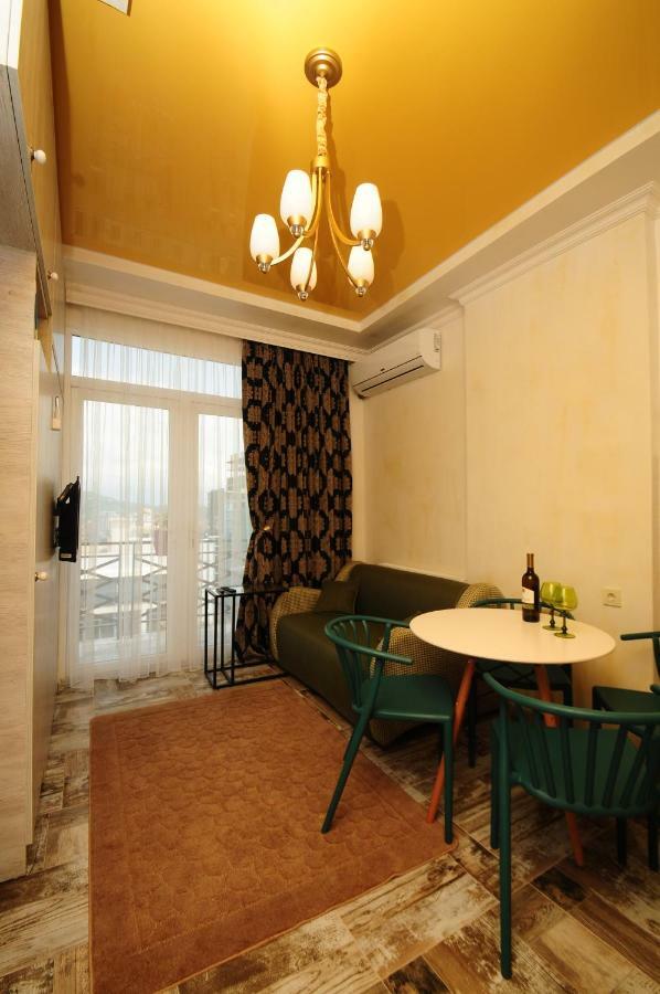 Apartments With A View Of The Trinity Holy Батуми Екстериор снимка