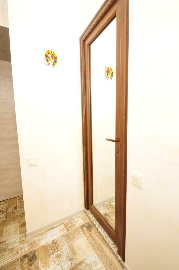 Apartments With A View Of The Trinity Holy Батуми Екстериор снимка